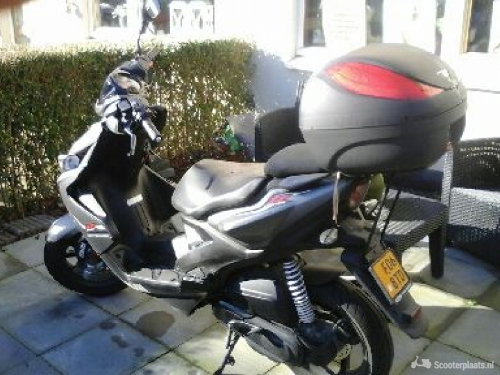 Yamaha AEROX ST4